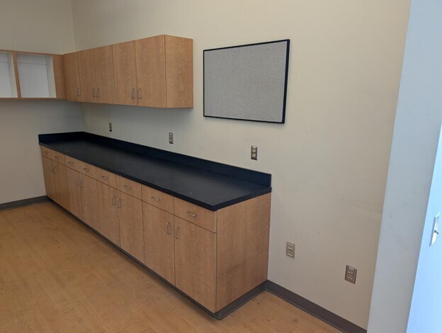 More Photos Of 1200 N Curtis Rd, Boise Warehouse For Lease