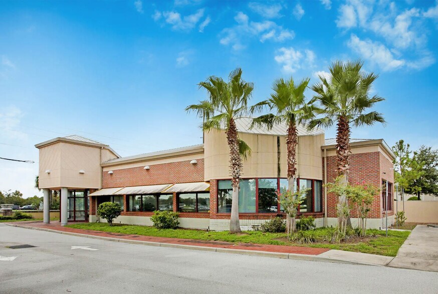 More Photos Of 795 Gateway Dr, Altamonte Springs Restaurant For Lease