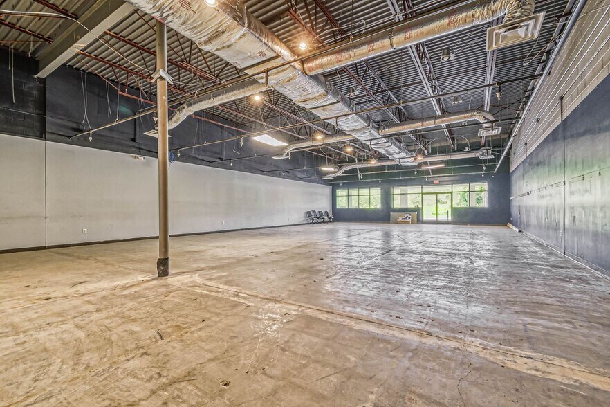 More Photos Of 3310 Andersonville Hwy, Andersonville General Retail For Sale