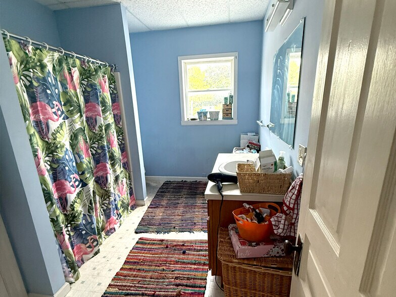 More Photos Of 401-405 Carlisle Ave, York Storefront Retail Residential For Sale