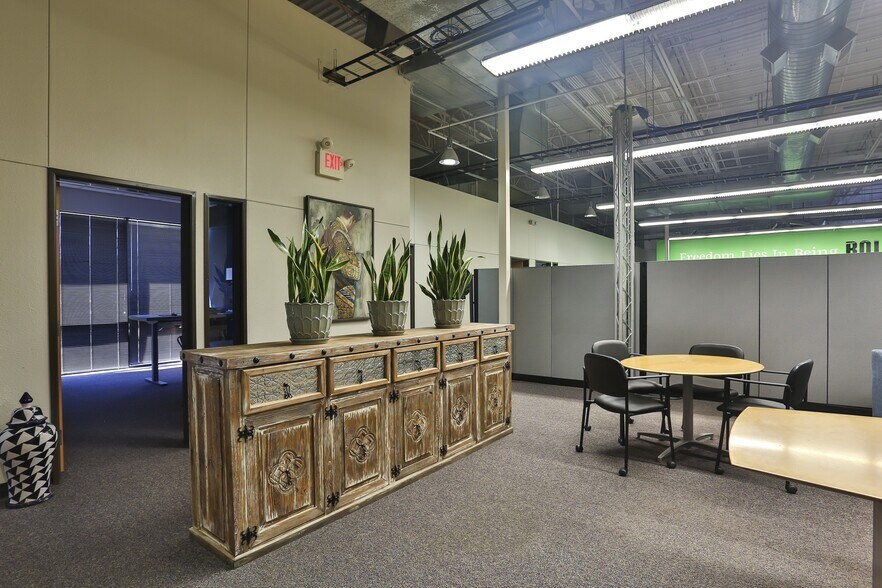 More Photos Of 8333 Ridgepoint Dr, Irving Unknown For Lease