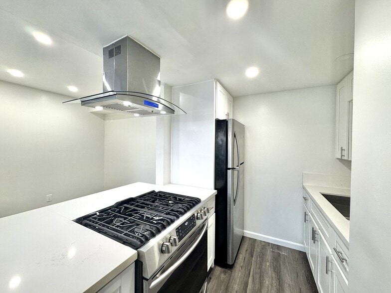 More Photos Of 1015 E Ohio Ave, Escondido Apartments For Sale