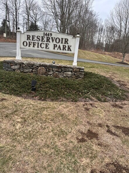 More Photos Of 1449 Old Waterbury Rd, Southbury Office For Lease