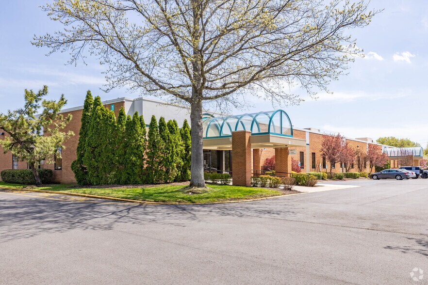 Primary Photo Of 2 Crescent Pl, Oceanport Light Distribution For Lease