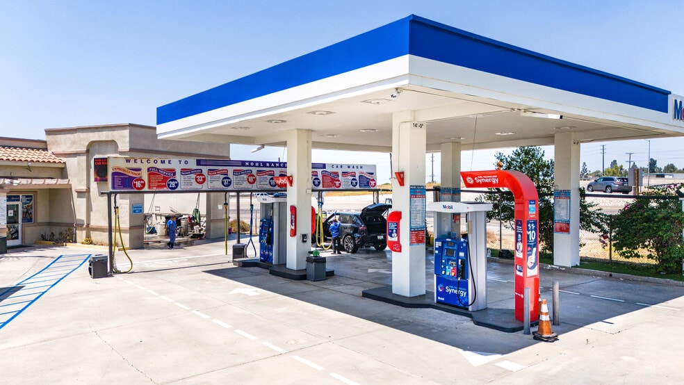 More Photos Of 2700 N Santiago Blvd, Orange Service Station For Sale