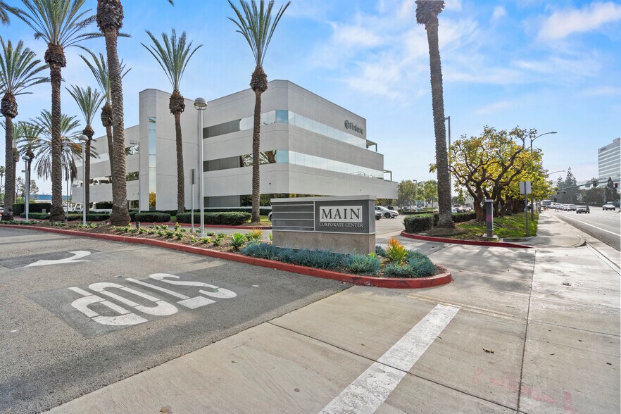 More Photos Of 17900 Von Karman Ave, Irvine Office For Sale