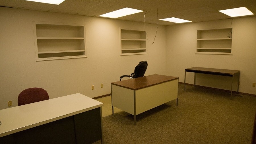 More Photos Of 4310 Oklahoma Ave, Woodward Distribution For Sale