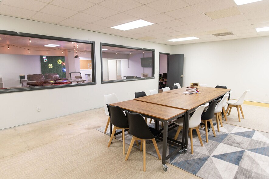 More Photos Of 7700 Torino St, San Antonio Office For Sale