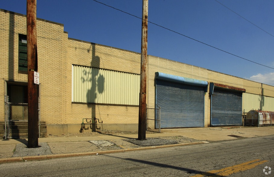 More Photos Of 1725-1769 London Rd, Cleveland Warehouse For Lease