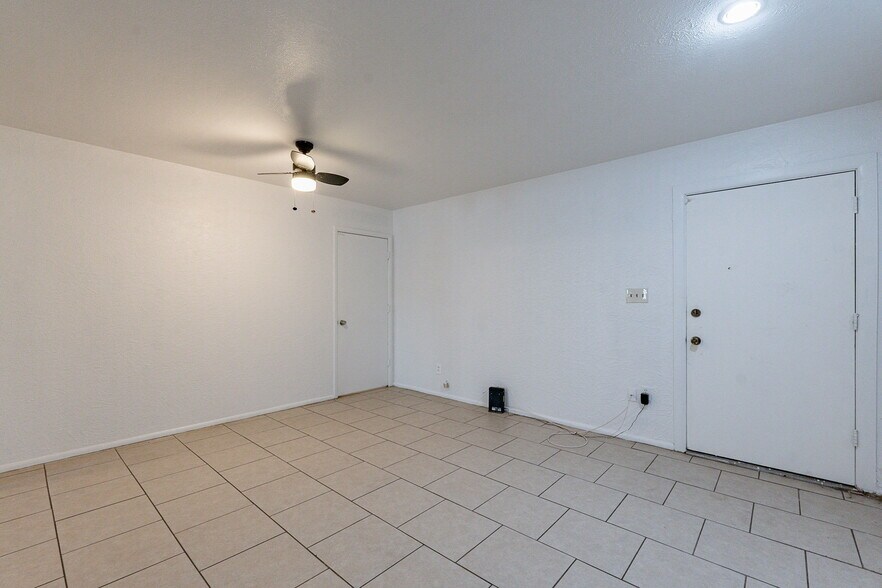 More Photos Of 3115 N 55th Ave, Phoenix Apartments For Sale