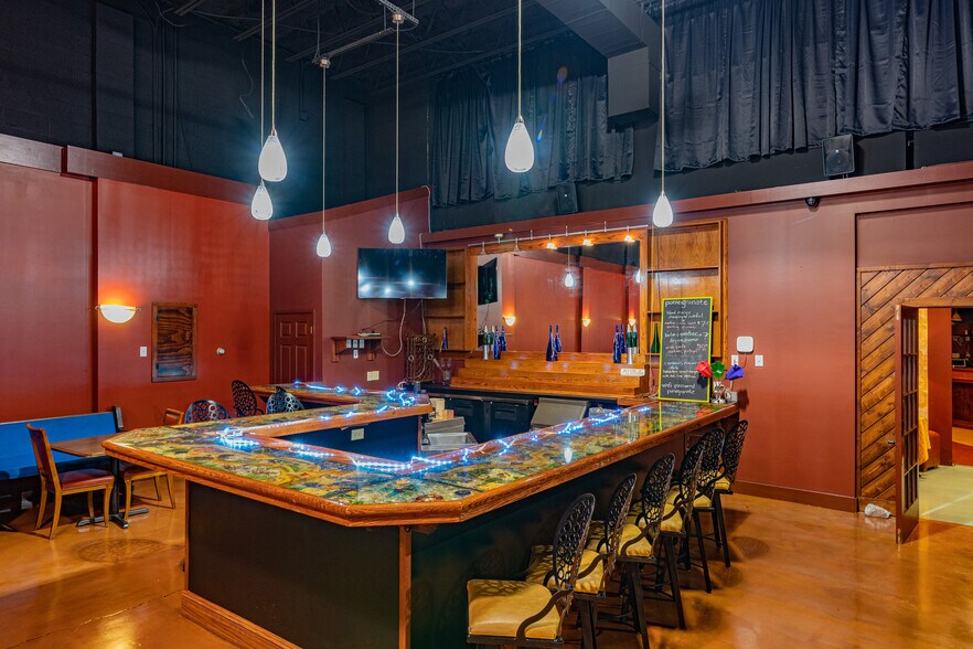 Primary Photo Of 106 Stoney Battery Rd, Troutville Restaurant For Sale