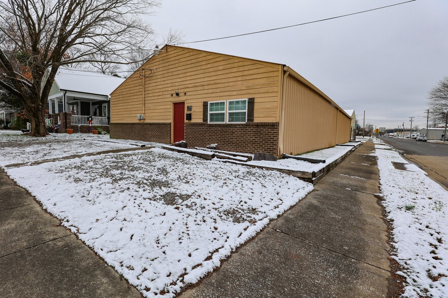 More Photos Of 633 N 6th St, Paducah Warehouse For Sale