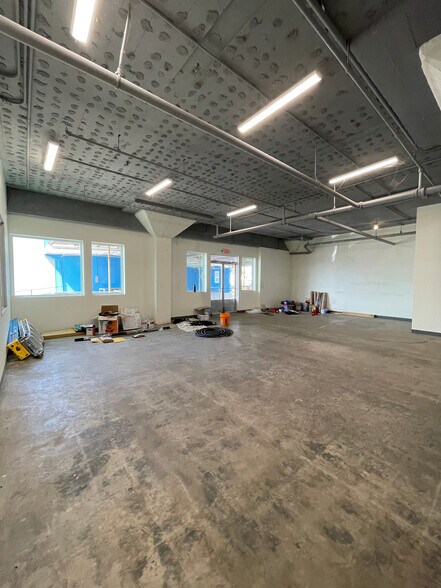 More Photos Of 222 N Expressway, Brownsville Medical For Lease