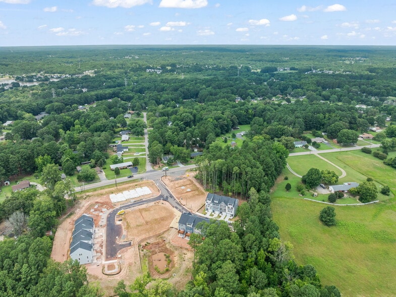 More Photos Of 7203 Plumleaf Rd, Raleigh Apartments For Sale