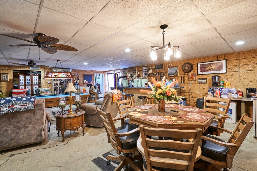 More Photos Of 295 Water St, Wadsworth Warehouse For Sale