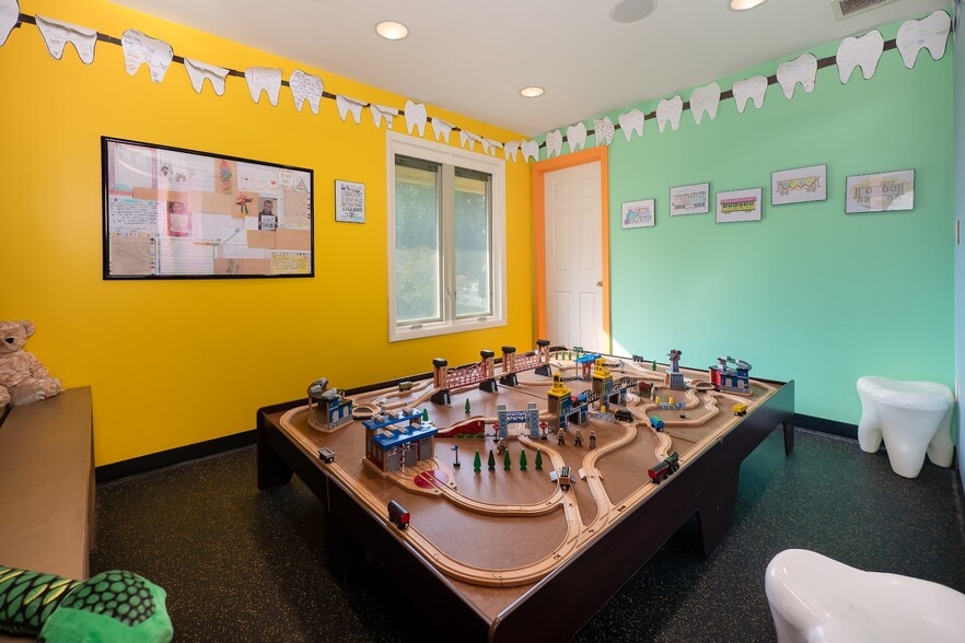 More Photos Of 2900 Hamilton Blvd, Allentown Medical For Sale