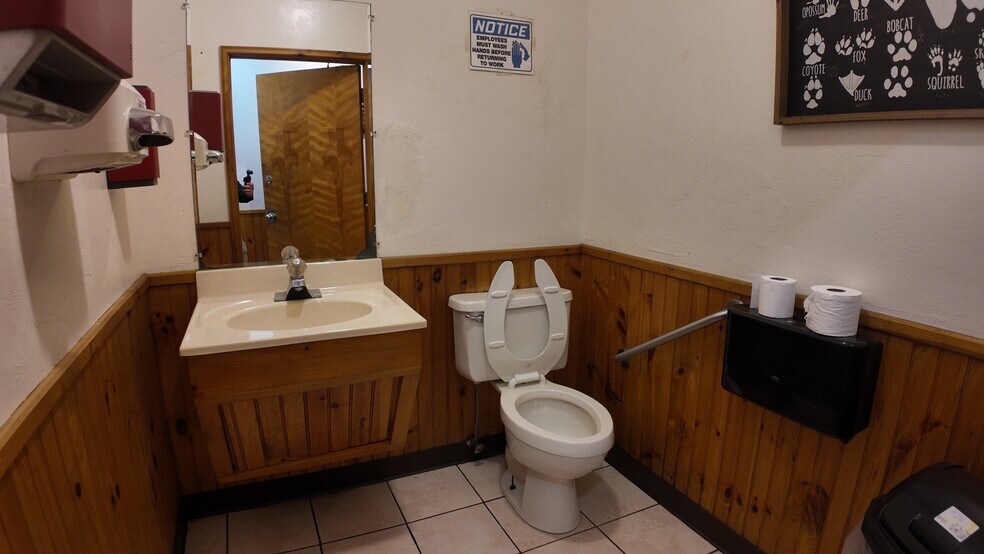 More Photos Of 6335 W Andrew Johnson Hwy, Greeneville Restaurant For Sale