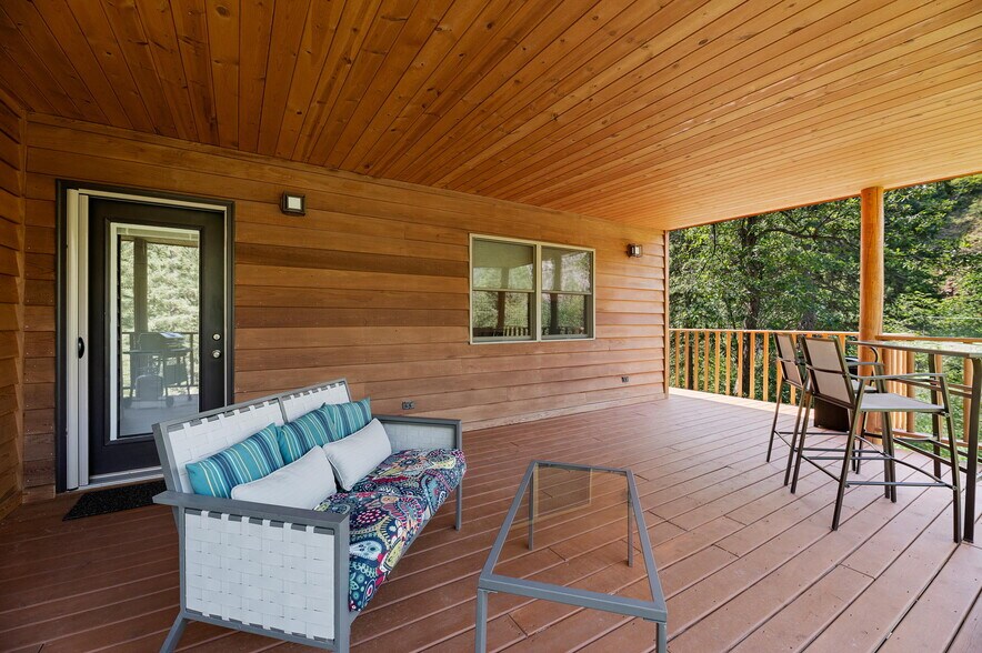 More Photos Of 10888 Rimrock Pl, Spearfish Hotel For Sale