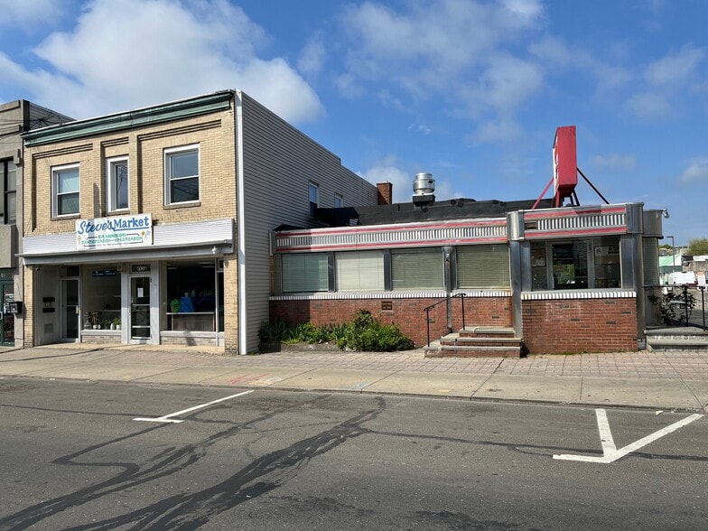 More Photos Of , Norwalk General Retail For Sale