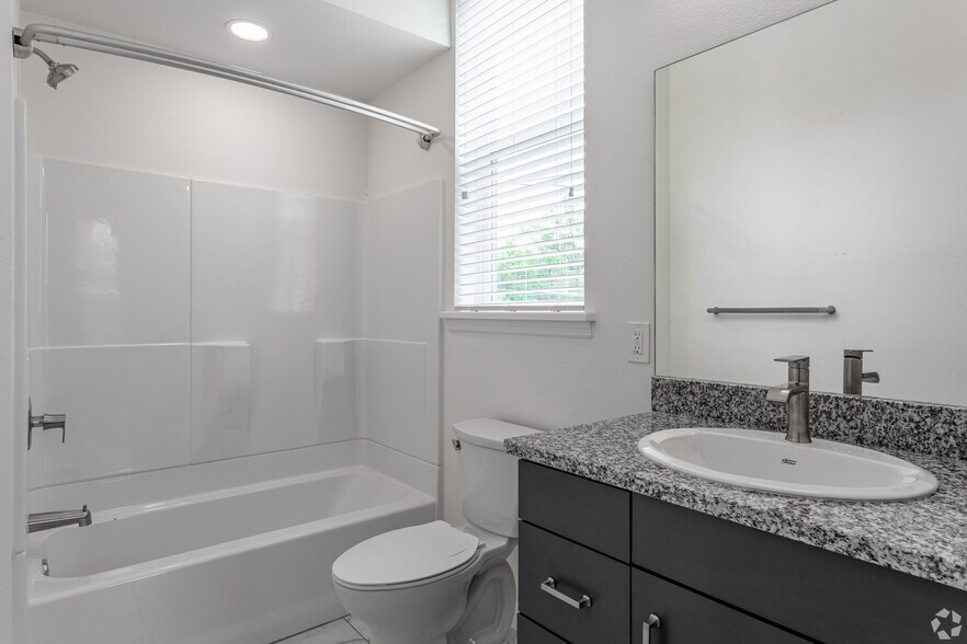 More Photos Of , Lakeland Multifamily For Sale