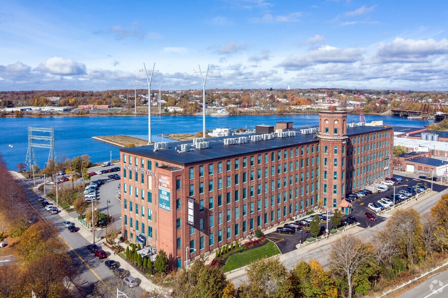 More Photos Of 1082 Davol St, Fall River Apartments For Lease