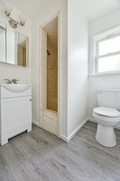 More Photos Of 1808 Spring St, Medford Apartments For Sale