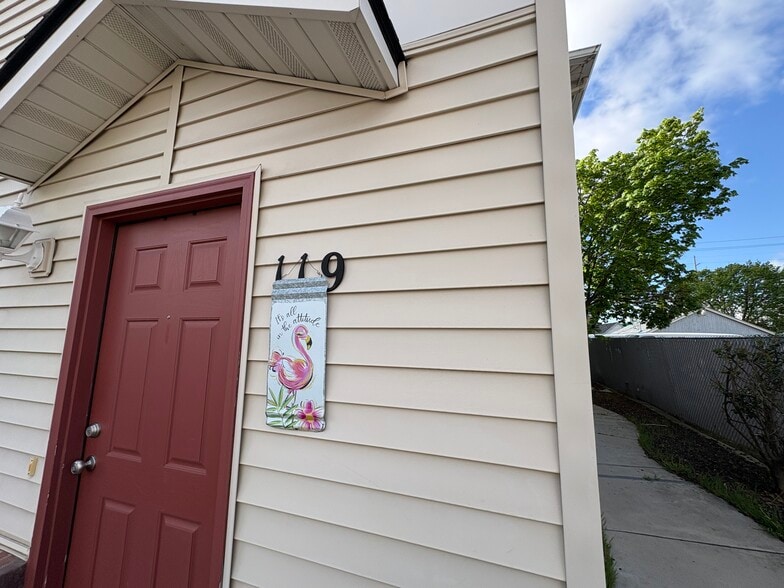 More Photos Of 119 E King St, Meridian Apartments For Sale