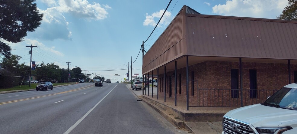 Primary Photo Of 510 W Church St, Livingston Office For Lease