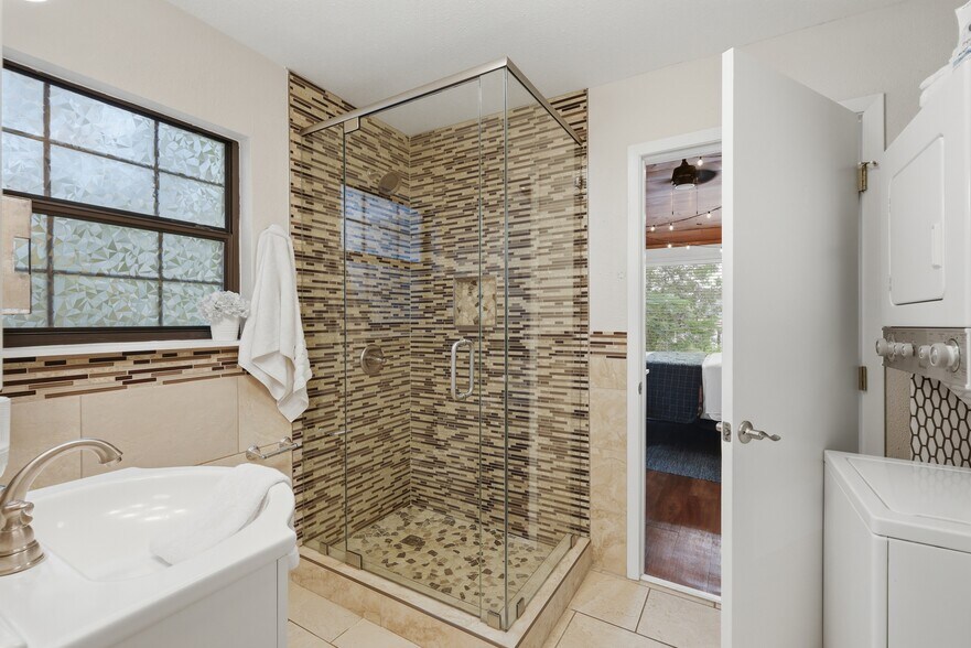 More Photos Of 108 E Barker Creek Dr, Scroggins Specialty For Sale
