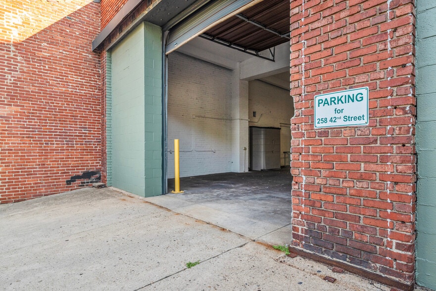 More Photos Of 258 42nd St, Pittsburgh Office For Sale