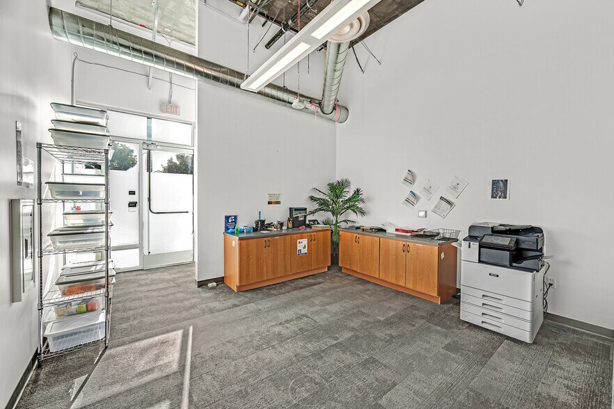 More Photos Of 802 A St, Hayward Apartments For Lease