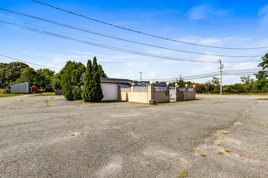 More Photos Of 270 Onset Ave, East Wareham Restaurant For Sale