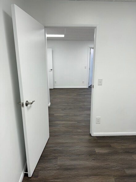 More Photos Of 12408 Carson St, Hawaiian Gardens Industrial For Lease