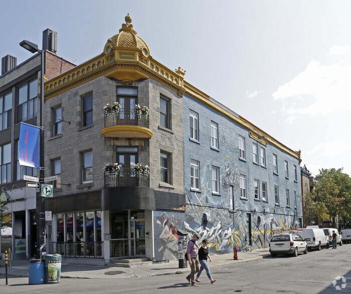 More Photos Of 1302 Av du Mont-Royal E, Montréal Storefront Retail Residential For Lease
