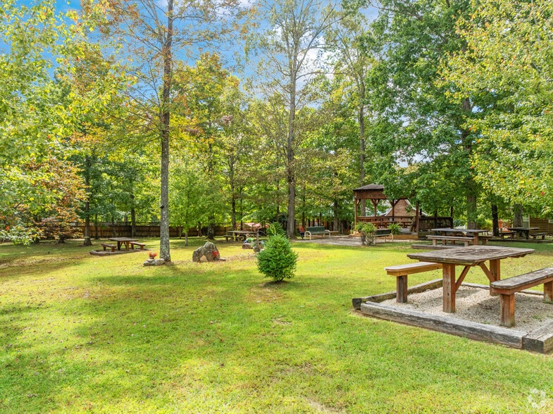 More Photos Of 11845 US 41 St, Monteagle Trailer Camper Park For Sale