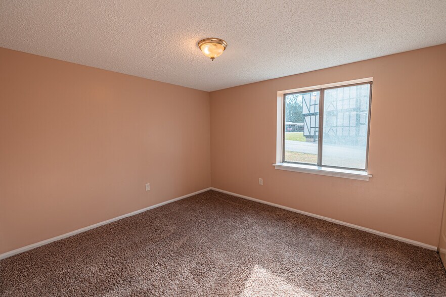 More Photos Of 545 Goucher St, Johnstown Apartments For Sale