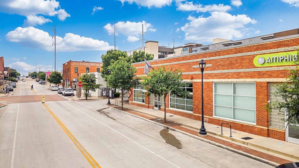 More Photos Of 122 S Main St, Fort Worth Office For Sale