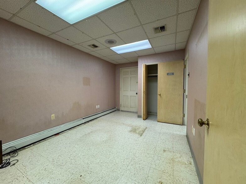 More Photos Of 179 Lafayette Ave, Hawthorne Medical For Lease