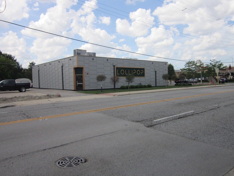 More Photos Of 9823 Lawrence Ave, Schiller Park General Retail For Lease