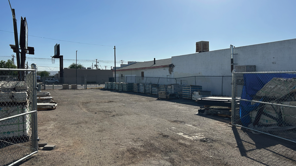 Primary Photo Of 3230 E Washington St, Phoenix Contractor Storage Yard For Lease