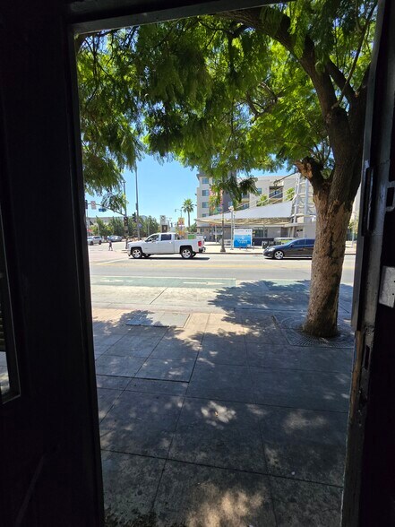 More Photos Of 2327 E 1st St, Los Angeles Storefront For Lease