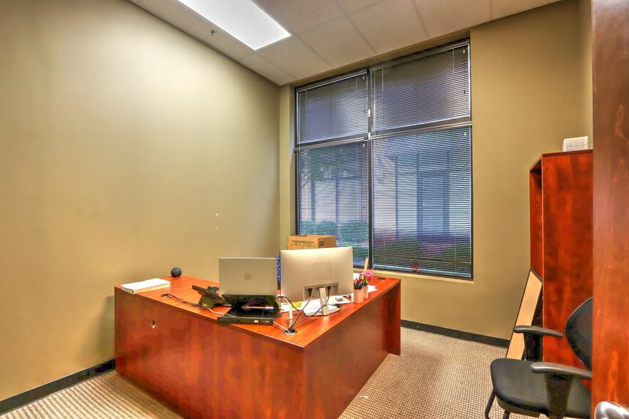 More Photos Of 1221 Bower Pky, Columbia Office Residential For Lease