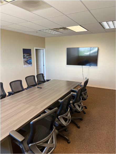 More Photos Of 8101 E McDowell Rd, Scottsdale Light Distribution For Lease