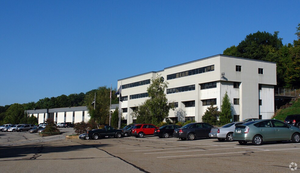 More Photos Of 1000 Park Dr, Lawrence Office For Lease