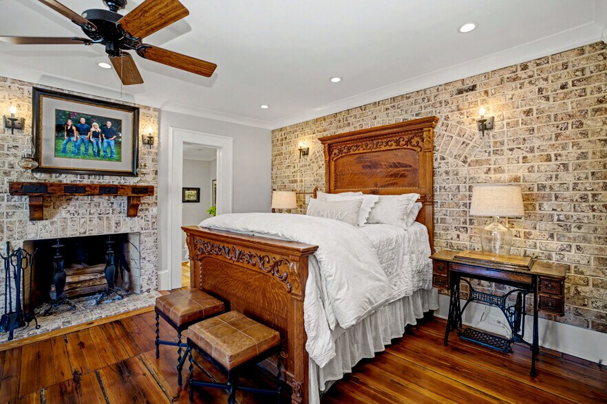 More Photos Of 36 Broad St, Senoia Office For Sale