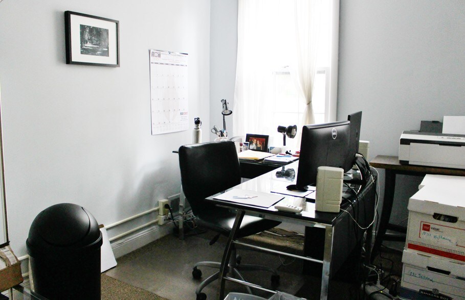 More Photos Of 1804 T St NW, Washington Office For Lease