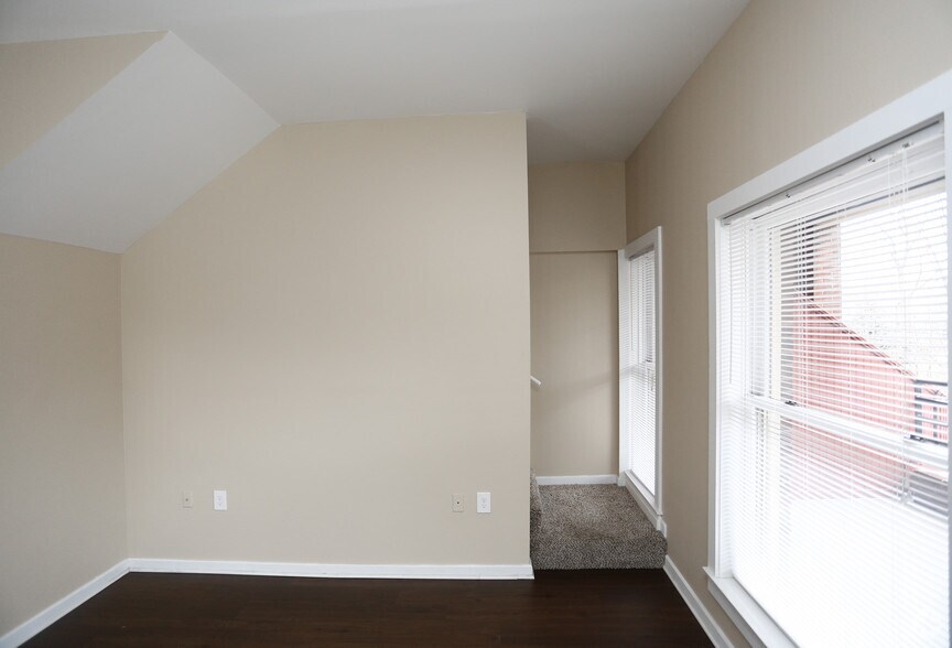 More Photos Of 550 Fletcher Ave, Indianapolis Apartments For Sale