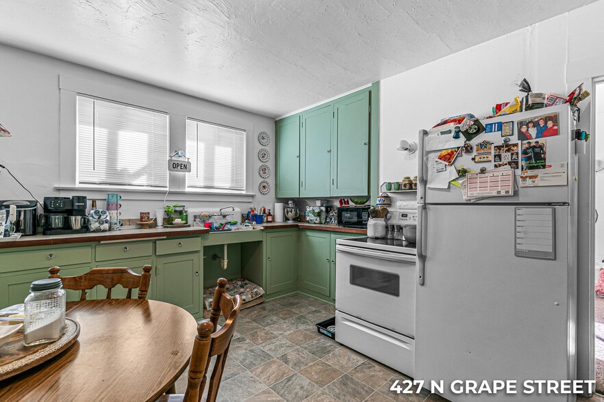 More Photos Of 441 N Grape St, Medford Apartments For Sale