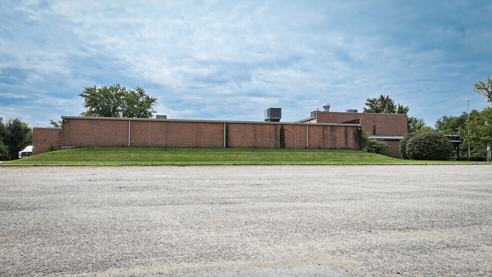 More Photos Of 2882 N Dinneen St, Decatur General Retail For Sale
