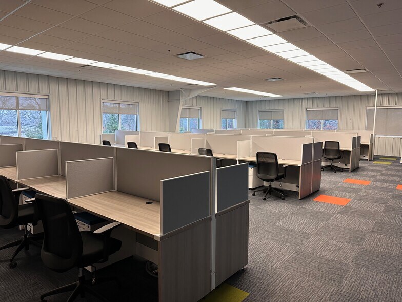 More Photos Of 7 Technology Park Dr, Bourne Office For Lease